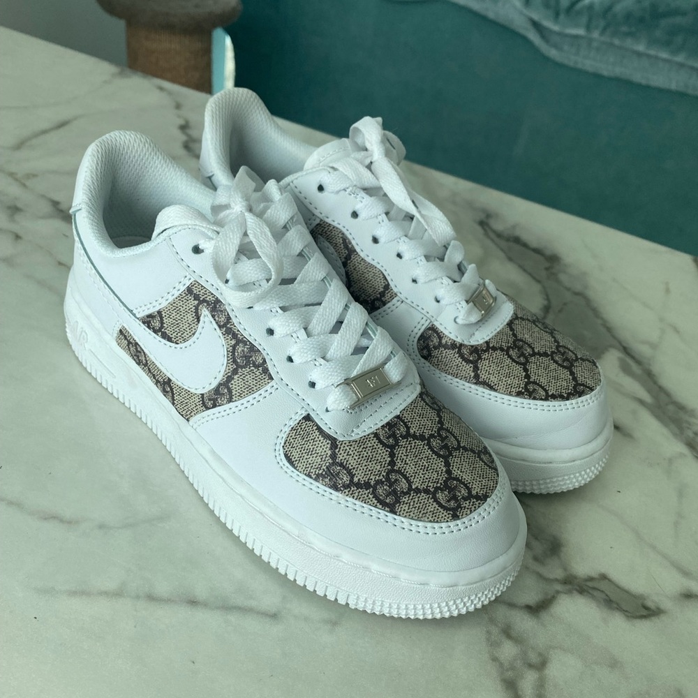 Nike Air Force 1
